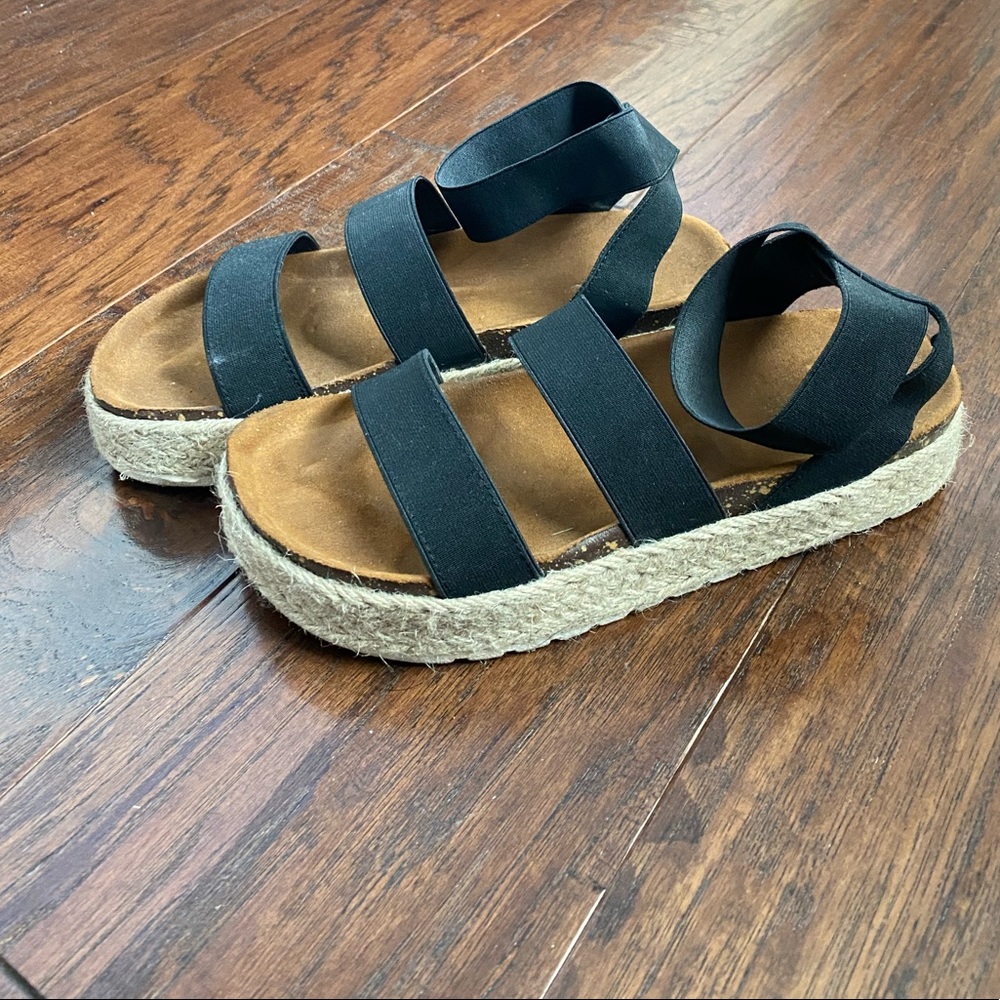 Black Espadrilles platforms